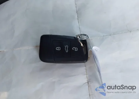 2019 Volkswagen Jetta 1.4T Sel from USA, damaged, VIN 3VWE57BU7KM062346